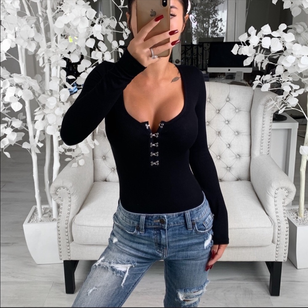 🔄🆕 Reposh Ekattire Medellin Bodysuit Black